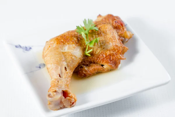 Pocherad kyckling maträtt — Stockfoto