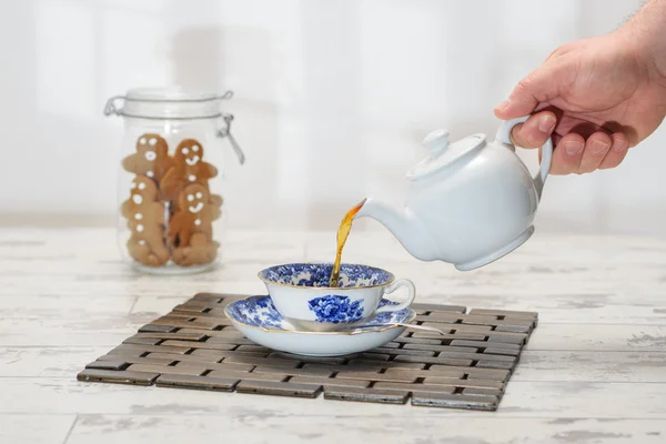 Pouring A Cup Of Tea — Stock Photo, Image