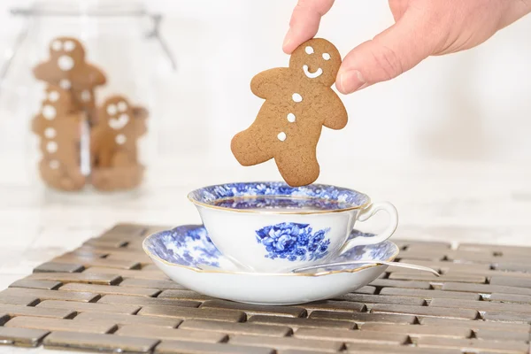 Gingerbread In Teacup — Stock Photo, Image