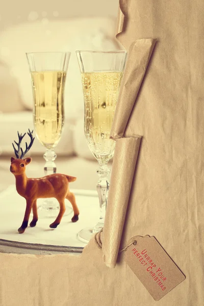 Revealing Christmas Champagne — Stock Photo, Image
