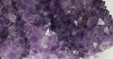 Druse Ametist döner 