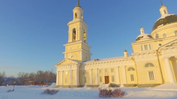 Catedral de Spaso-Preobrazhensky Nevyansk — Vídeo de stock