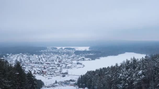 Solnedgång på skidbacken — Stockvideo