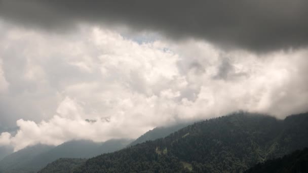 Storm clouds over the slopes — Stock Video