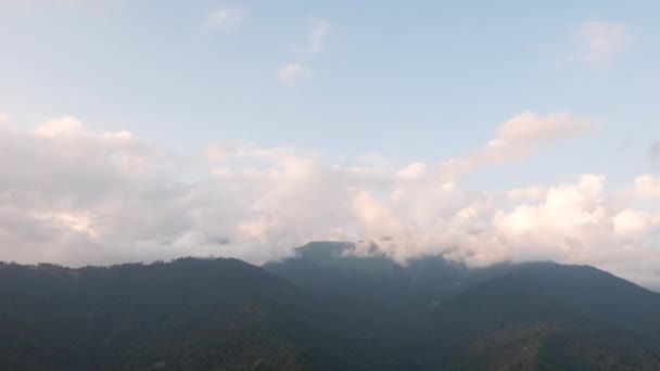 Clouds in the mountains. Time Lapse — Stock Video