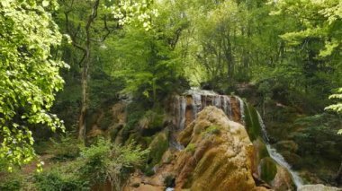 Şelale gümüş Streams Kırım '