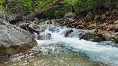 Büyük Kanyon, Kırım nehirde dağ