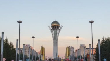 Bayterek - ilgi merkezi noktası 