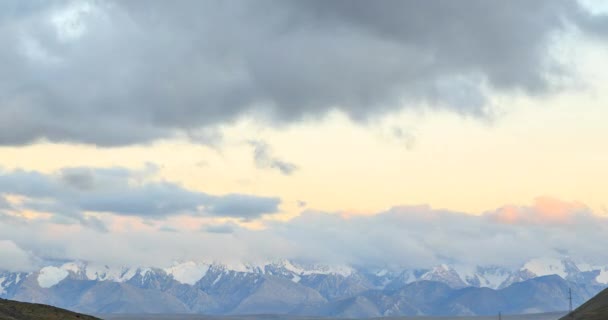 Zonsondergang in de bergen Plateau Kara-zeggen — Stockvideo