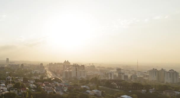 Coucher de soleil sur Almaty — Video
