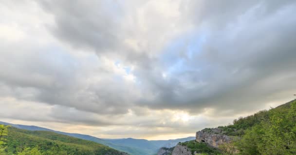 Nubes sobre el Gran Cañón de Crimea — Vídeo de stock