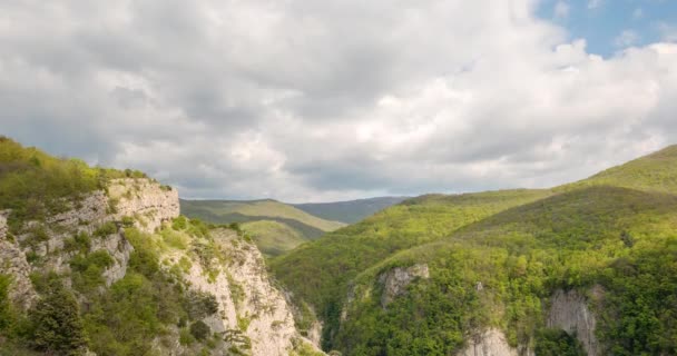 Nuvens sobre o Grand Canyon da Crimeia — Vídeo de Stock