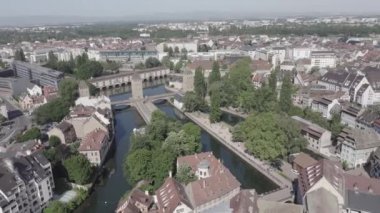 Strasbourg, Fransa. Çeyrek Petite France, Vauban Barajı. 4K