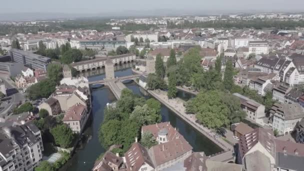 Strasbourg, Frankrike. Quarter Petite France, Vauban Dam. 4K — Stockvideo