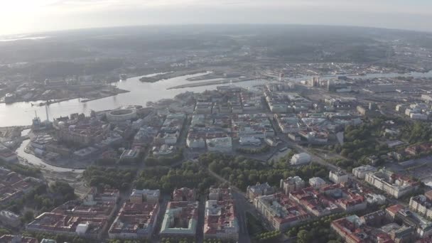 Göteborg, Sverige. Panorama över staden och floden Goeta Elv. Stadens historiska centrum. Solnedgång. 4K — Stockvideo
