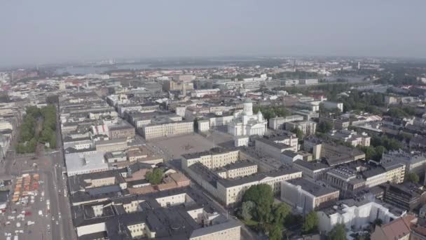 Helsinky, Finsko. Letecký výhled do centra města. Helsinská katedrála. Senátní náměstí. Tržní náměstí. 4K — Stock video