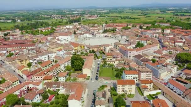 Palmanova, Udine, Italien. Ett föredömligt befästningsprojekt av sin tid fastställdes 1593. 4K — Stockvideo