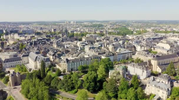 Luxemburgo, Centro histórico de la ciudad por la mañana. 4K — Vídeos de Stock