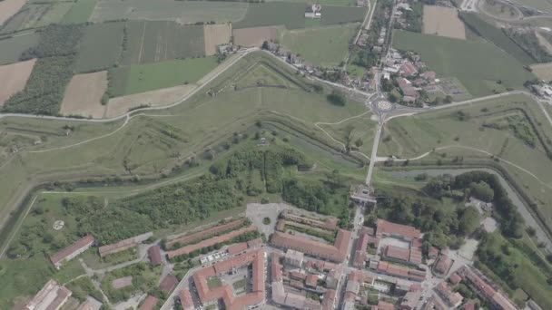 Palmanova, Udine, Italien. Ett föredömligt befästningsprojekt av sin tid fastställdes 1593. 4K — Stockvideo