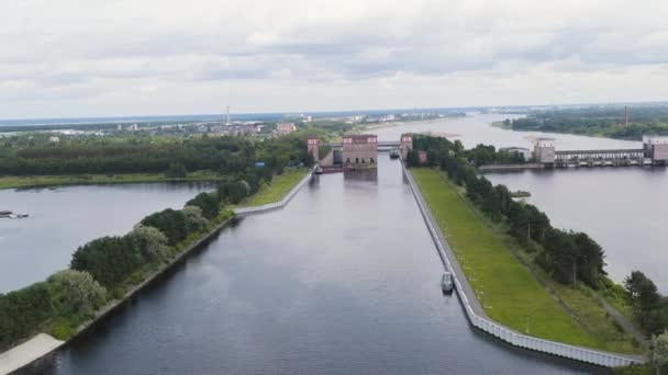 Rybinsk, Russia. The system locks Rybinsk reservoir. 4K — Stock Video