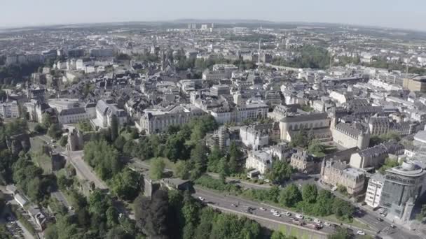 Люксембург, історичний центр міста вранці. Пон Руж. 4K — стокове відео