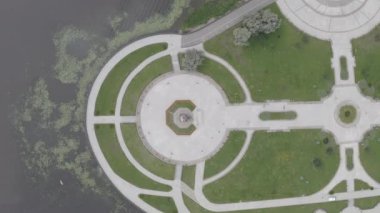Yaroslavl, Rusya. Strelka (Spit), Kotorosl Volga Nehri 'ne akar ve efsaneye göre Bilge Prens Yaroslav Yaroslavl şehrini kurar. 4K