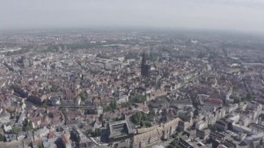Strasbourg, Fransa. Şehrin tarihi kısmı, Strasbourg Katedrali. 4K