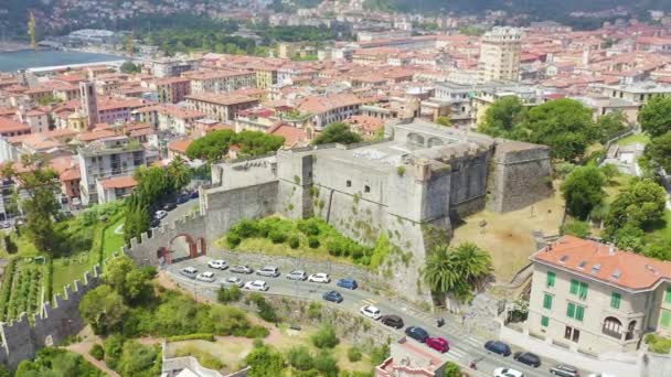 Dolly zoom. La Spezia, Italien. Schloss von San Giorgio. Blick von oben — Stockvideo