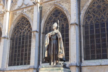 Brüksel, Belçika - 3 Temmuz 2019: Desiree Felician Anıtı Francois Joseph Mercier - Belçikalı kardinal, Katolik filozof, neo-Thomizm temsilcisi