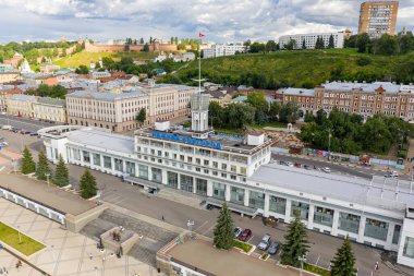 Nizhny Novgorod, Rusya - 8 Ağustos 2020: Nizhny Novgorod 'daki Nehir İstasyonu' nun havadan görünüşü