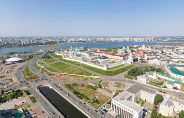 Kazan, Rusya. Şehrin ana ilgi odağı Kazan Kremlin 'dir. Hava görünümü