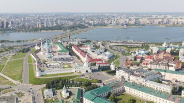 Kazan, Rusya. Kazan Kremlin 'in hava görüntüsü. Spasskaya Kulesi, Hava Görünümü  