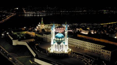 Kazan, Rusya. Kul Sharif Camii. Kazan Kremlin 'in hava görüntüsü. Gece Vakti, Hava Görüntüsü  