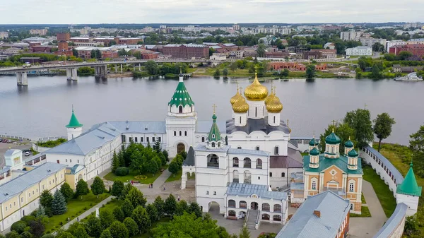 Rusia Kostroma Santísima Trinidad Monasterio Ipatievsky Kostroma Vista Aérea —  Fotos de Stock