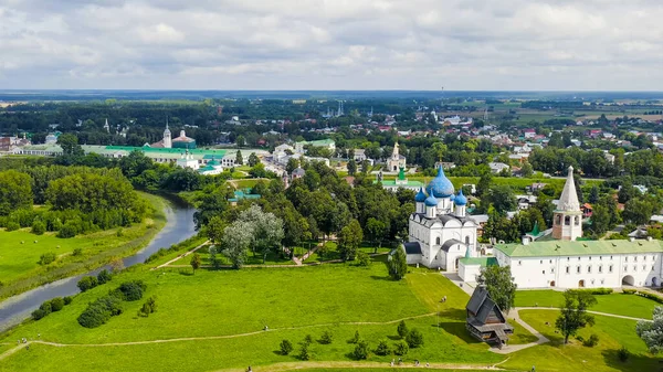 Suzdal Rússia Voo Catedral Natividade Theotokos Suzdal Igreja Ortodoxa Território — Fotografia de Stock