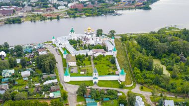 Rusya, Kostroma. Kostroma 'daki Kutsal Trinity Ipatievsky Manastırı, Hava Görüntüsü  