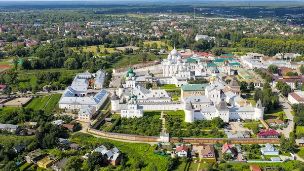 俄罗斯罗斯托夫罗斯托夫克里姆林宫罗斯托夫市最吸引人的地方是大空中景观 — 图库照片