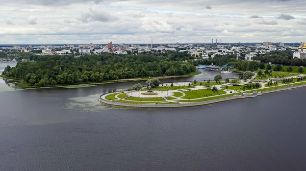 Yaroslavl Ryssland Strelka Spit Kotorosl Rinner Volga Floden Och Där — Stockfoto