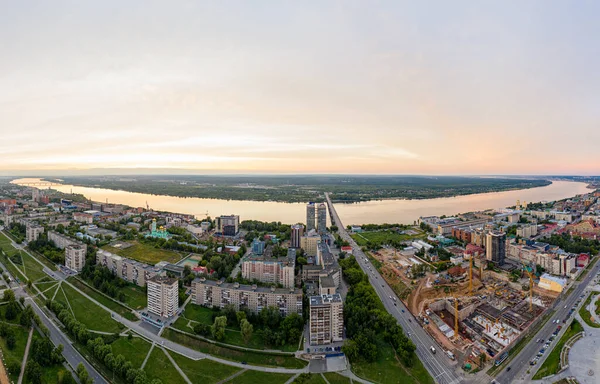 Perma Rusya Perm Şehrinin Merkezi Kama Nehrinin Manzarası Gün Batımında — Stok fotoğraf
