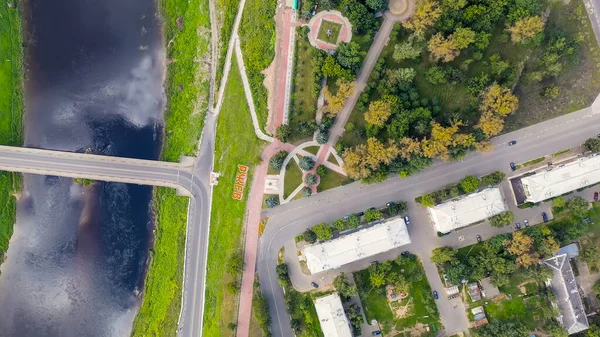 Rzhev Rusia Agosto 2020 Embankment Volga River Inscripción Flores Rzhev — Foto de Stock