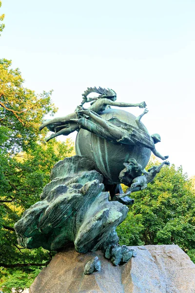 Bern Schweiz Denkmal Weltpostunion Erschaffer Des Denkmals Von Charles Rene — Stockfoto