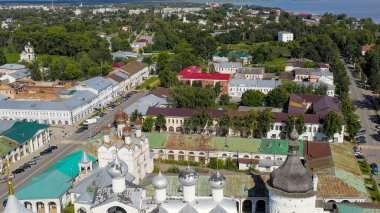 Rostov, Rusya. Rostov Kremlin. Kutsal Bakire Meryem 'in Varsayımı Katedrali. Büyük Rostov şehrinin ana ilgi odağı, Havadan Bakış  