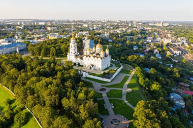 Rusya, Vladimir. Vladimir 'deki Dormition Katedrali (Assumption Cathedral) Rus Ortodoks Kilisesi Vladimir Metropolitan Katedrali. Hava görünümü