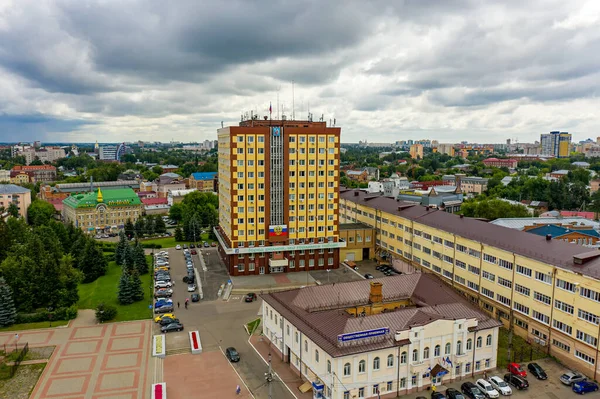 イヴァノヴォ ロシア 2020年8月12日 革命広場とイワノヴォ市の行政 空中風景 — ストック写真