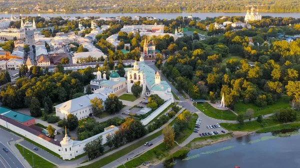 러시아의 야로슬라블입니다 로슬라블 Spaso Preobrazhensky Monastery Spaso Yaroslavl Monastery 야로슬라블의 — 스톡 사진