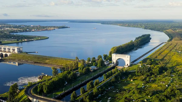 Uglich Rusko Uglich Pound Lock Brána Volha River Brzy Ráno — Stock fotografie