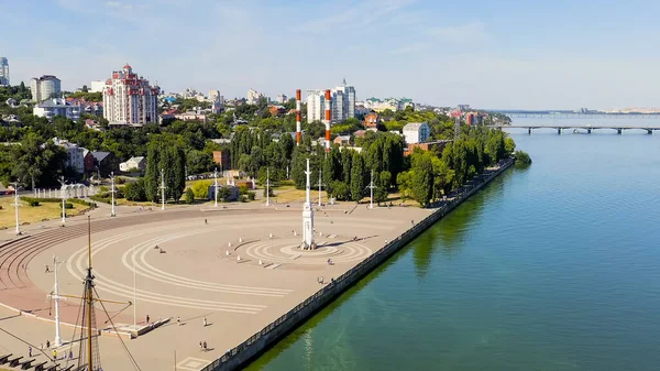 ロシアのヴォロネジ アドミラルテイスカヤ広場 ヴォロネジ川堤防 空中ビュー — ストック写真