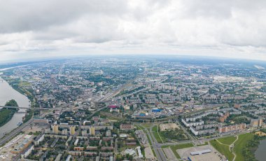 Nizhny Novgorod, Rusya. Volga nehri seti ve yeni alanlar. Hava görünümü