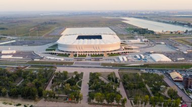 Rostov-on-Don, Rusya - 25 Ağustos 2020: Rostov Arena. Futbol stadyumu, Rostov-on-Don 'da futbol şampiyonası. Günbatımı Saati, Hava Görünümü  