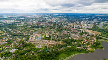 Yaroslavl, Rusya. Frunzensky bölgesi. Hava bulutlu. Hava görünümü